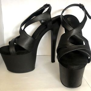 Black Exotic Dancer Heels 👠 Size 8 Pleaser